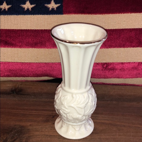 Lenox Other - Lenox Vase trimmed in gold